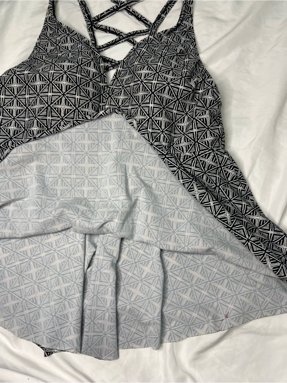 Ava & Viv Black White Geometric Criss Cross Back Tankini Top 18W - Picture 8 of 11